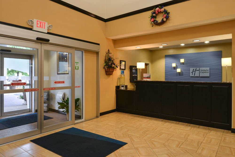 Country Inn & Suites By Radisson Benton Harbor-St Joseph Mi Ngoại thất bức ảnh